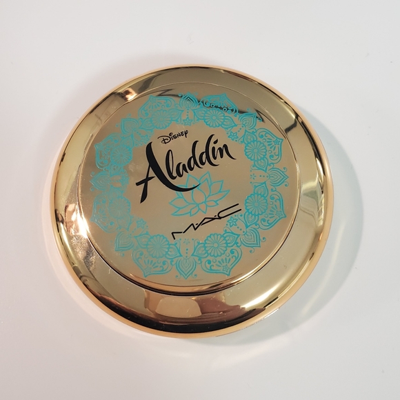 MAC Disney x Aladdin Powder Blush / bronzer - Your wish is my command - Picture 7 of 17